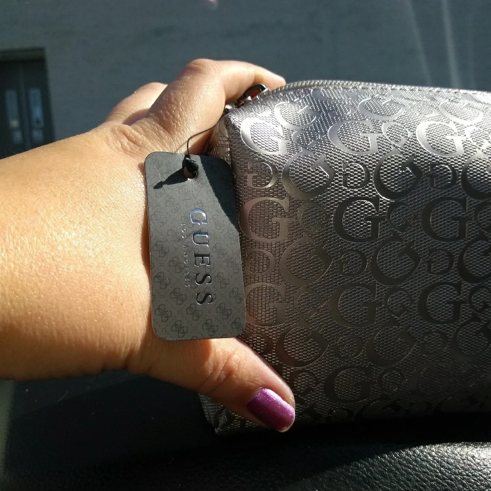 Guess cosmetic Bag